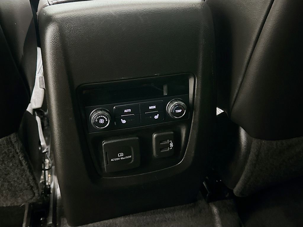 Used 2020 Buick Enclave Avenir w/ Avenir Technology Package FWD image 27