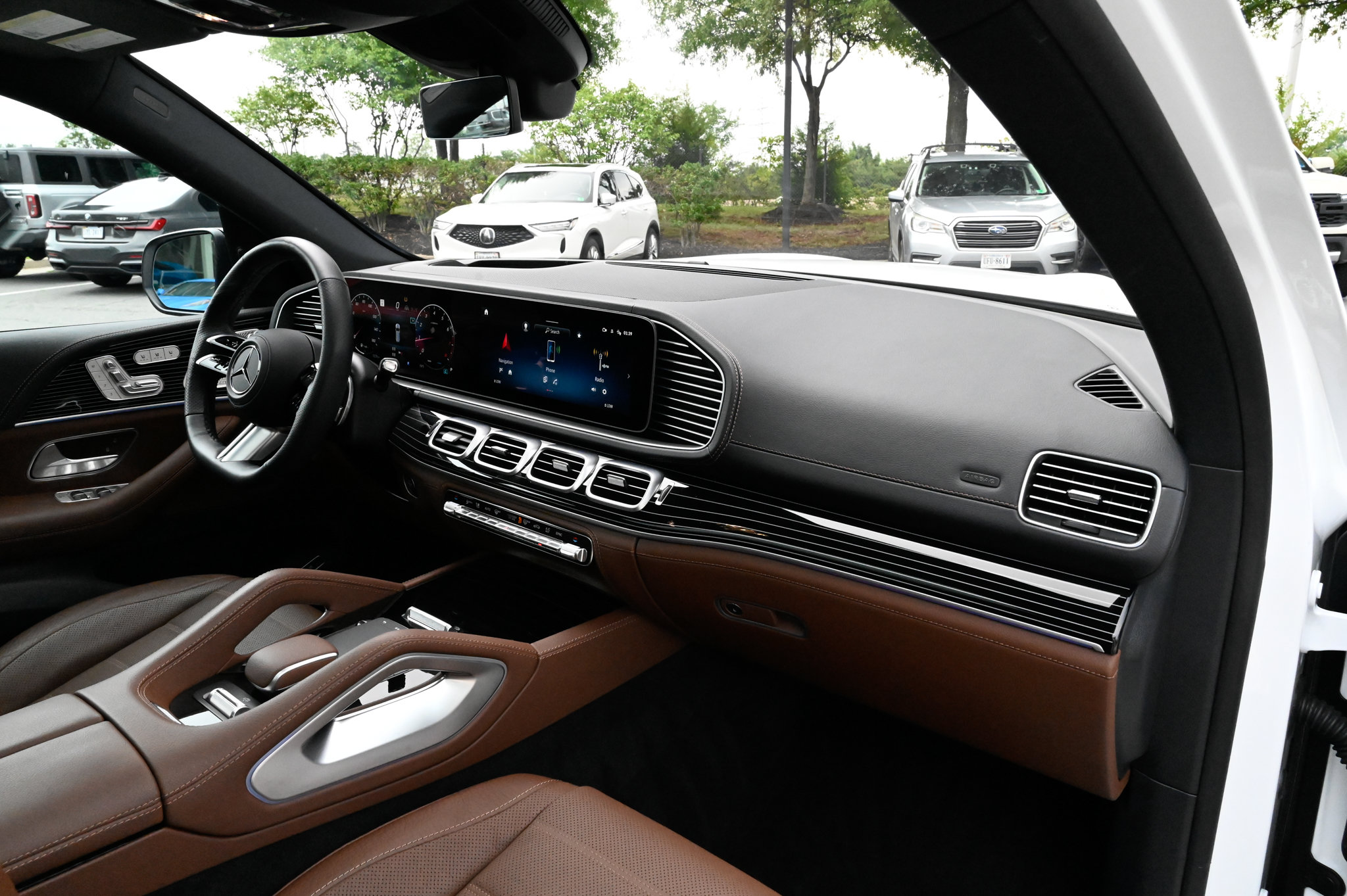 Used 2025 Mercedes-Benz GLS 580 4MATIC image 56