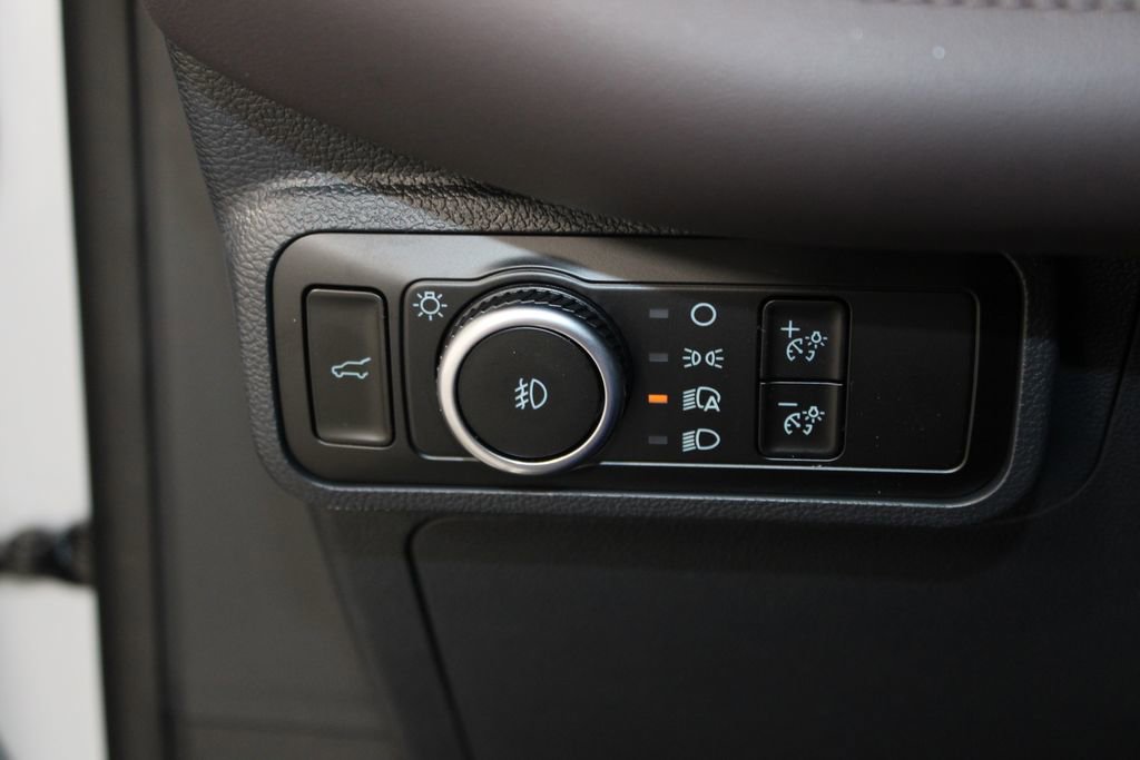 New 2026 Ford Explorer Platinum RWD image 43