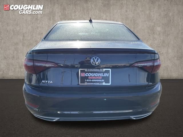 Used 2021 Volkswagen Jetta R-Line w/ R-Line Cold Weather Package image 4