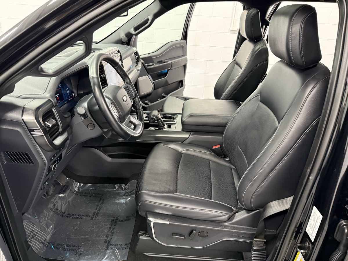 Used 2024 Ford F150 Lariat image 12