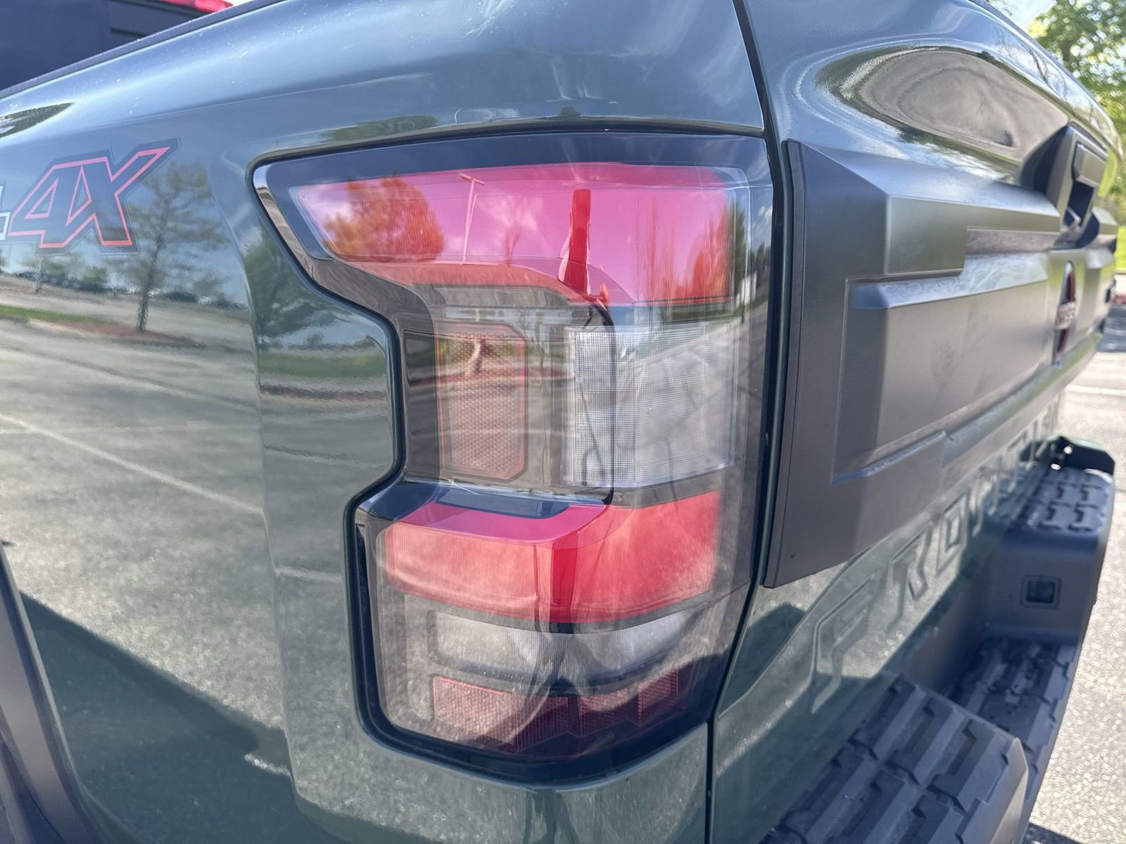 Certified 2025 Nissan Frontier PRO-4X AWD/4WD image 28