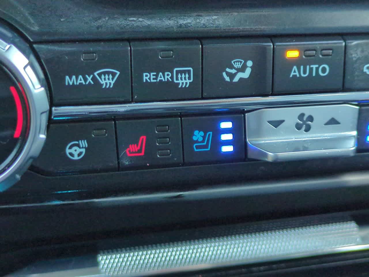 Used 2021 Ford F150 Lariat w/ Equipment Group 502A High AWD/4WD image 22