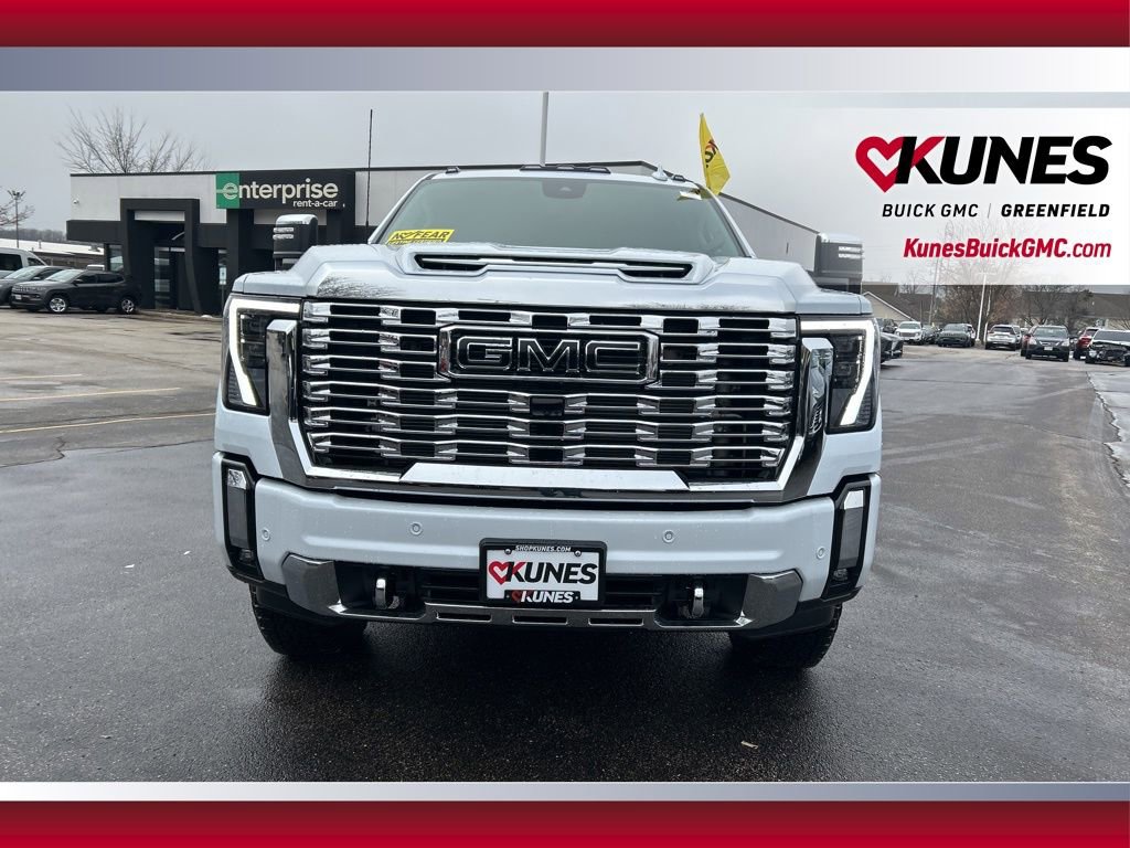 New 2026 GMC Sierra 3500 Denali w/ Denali Reserve Package image 14