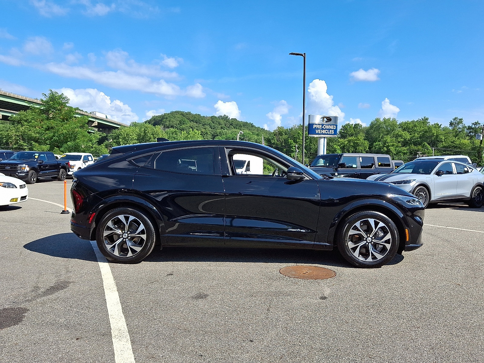 Certified 2021 Ford Mustang Mach-E Premium image 12