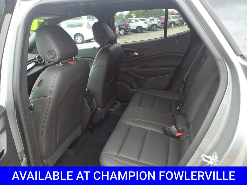 Used 2024 Chevrolet Trax RS w/ Driver Confidence Package FWD image 10