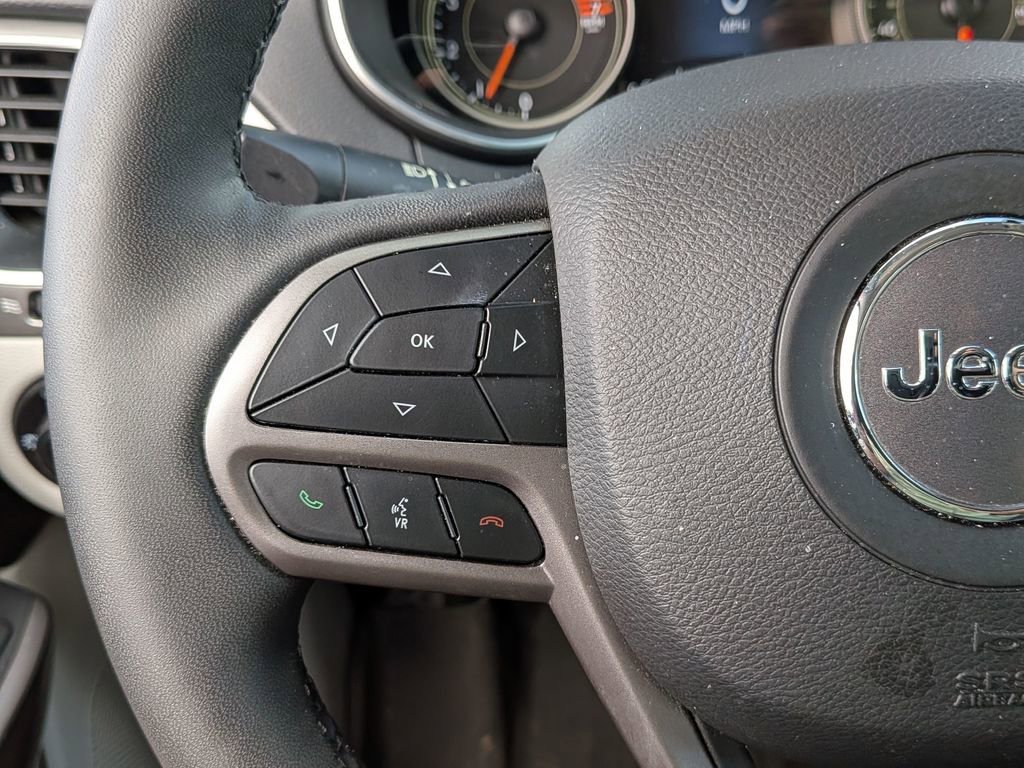 Used 2022 Jeep Cherokee Latitude Lux AWD/4WD image 18
