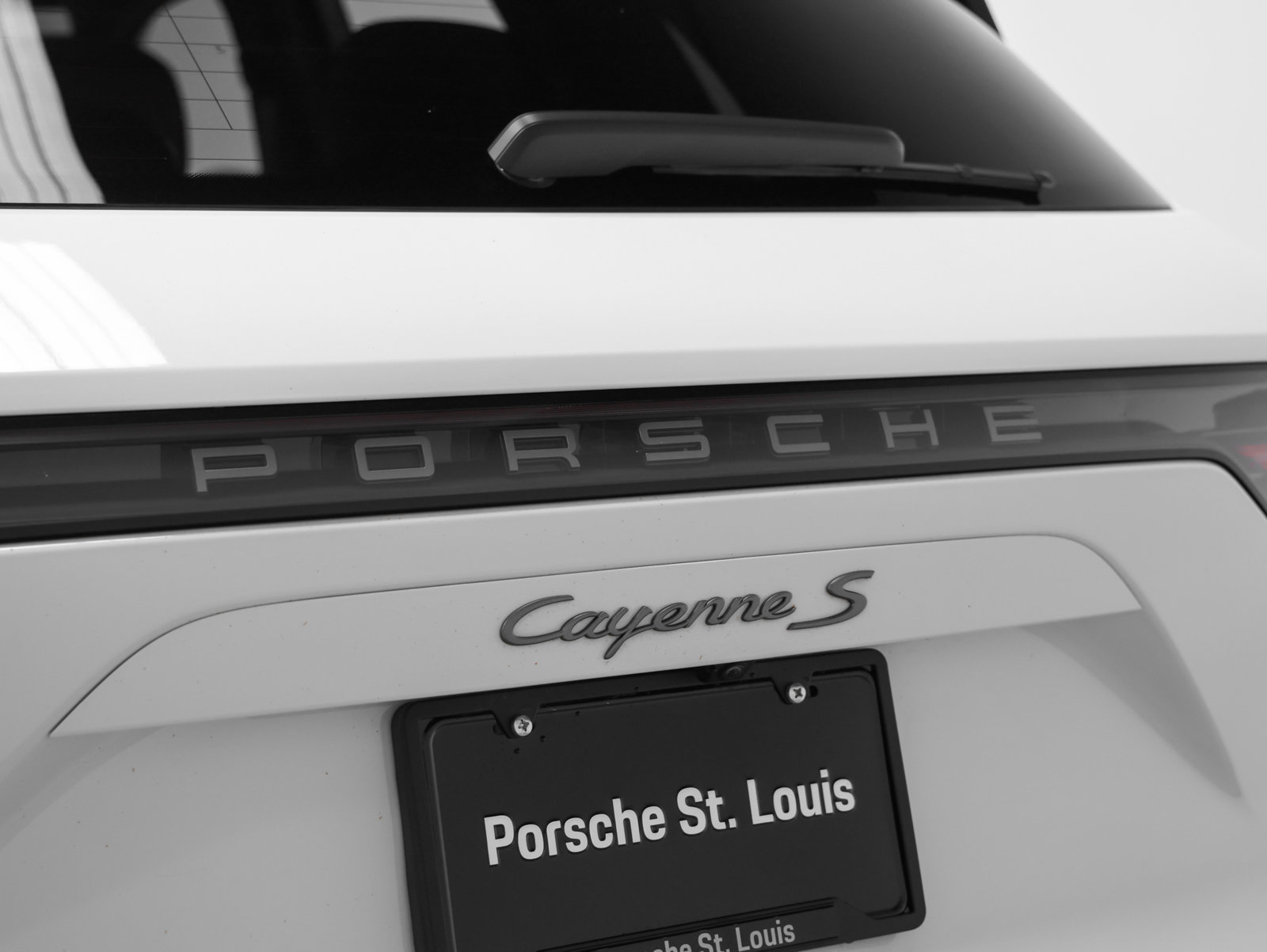 Certified 2023 Porsche Cayenne S Platinum AWD/4WD image 17