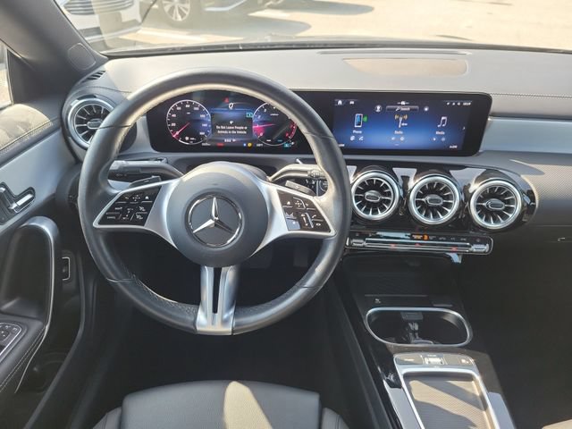 Used 2025 Mercedes-Benz CLA 250 4MATIC image 14