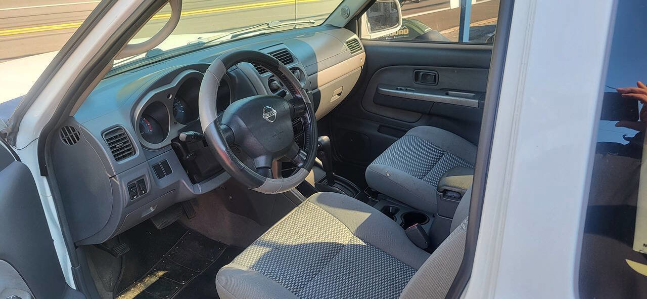 Used 2002 Nissan Frontier SE image 5
