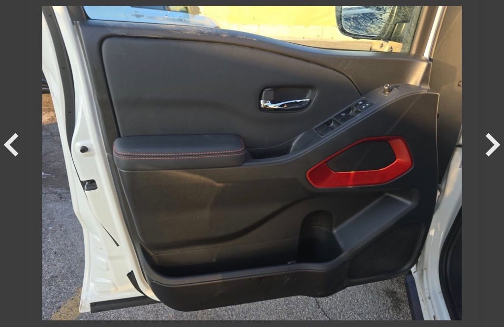 Used 2024 Nissan Frontier PRO-4X w/ Pro Convenience Package image 9