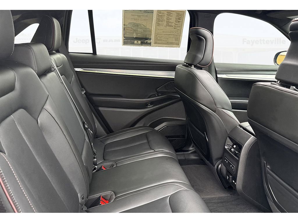 Used 2024 Jeep Wagoneer Launch Edition image 20