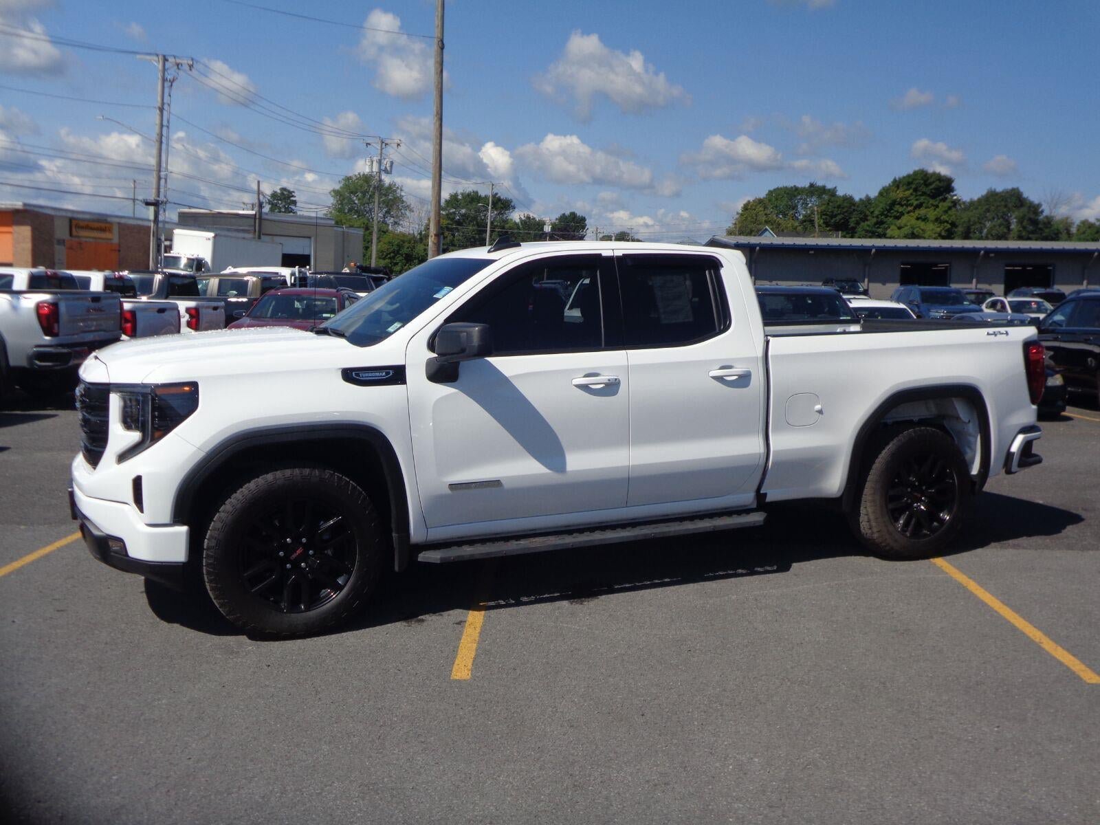 Certified 2025 GMC Sierra 1500 Elevation AWD/4WD image 5