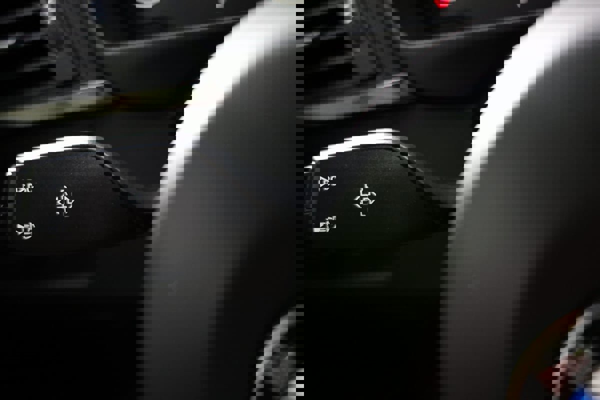 Used 2019 BMW M4 CS w/ Executive Package image 24