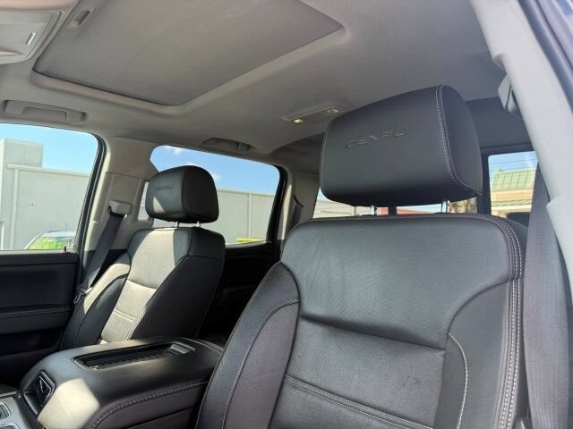 Used 2019 GMC Sierra 2500 Denali AWD/4WD image 13