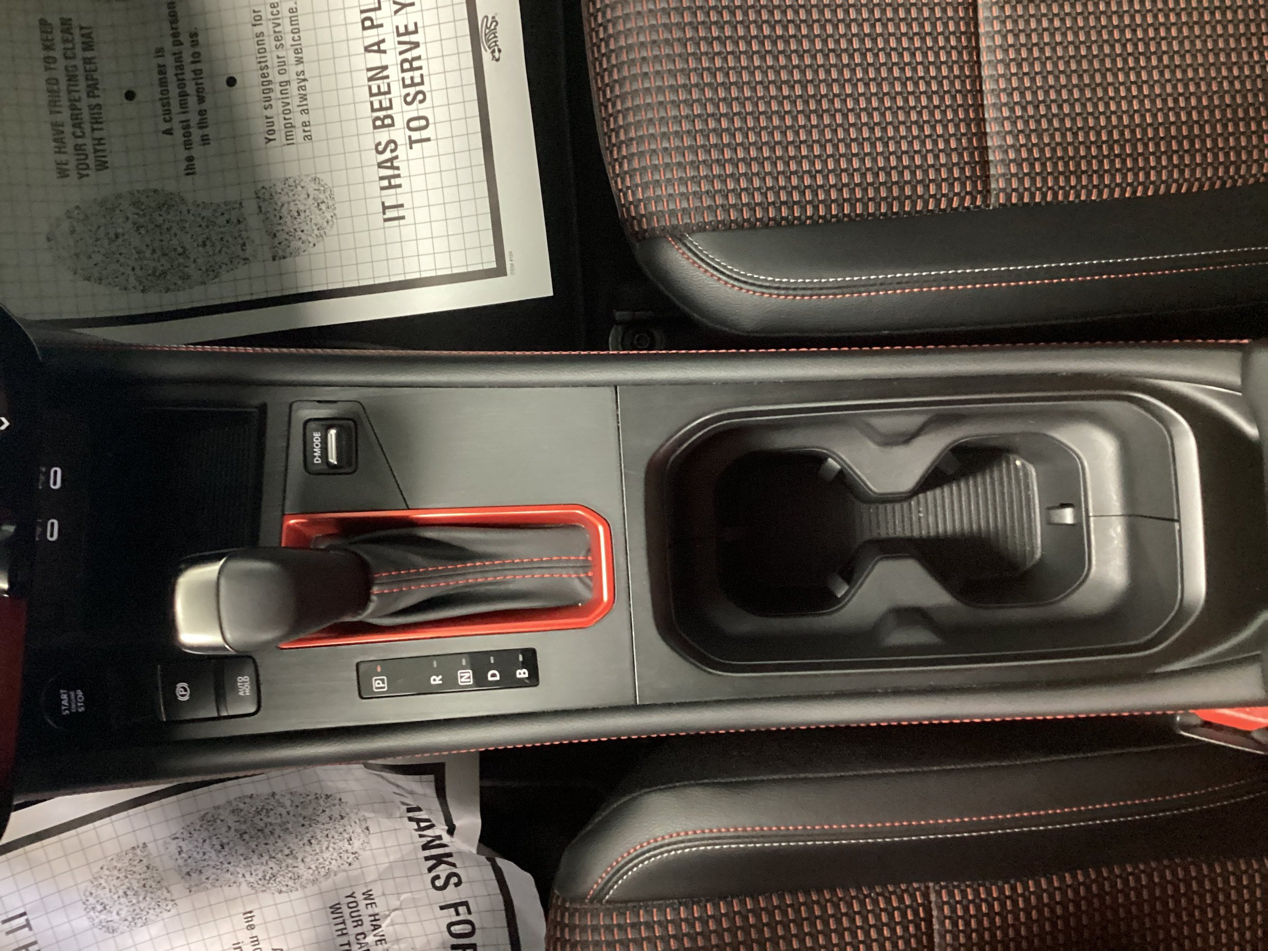 Used 2025 Nissan Kicks SR AWD/4WD image 26