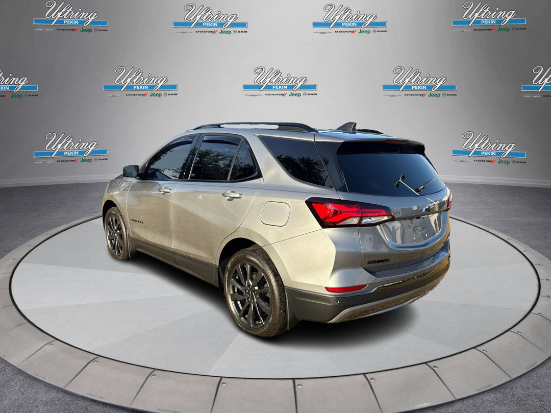 Used 2023 Chevrolet Equinox RS w/ RS Leather Package image 5