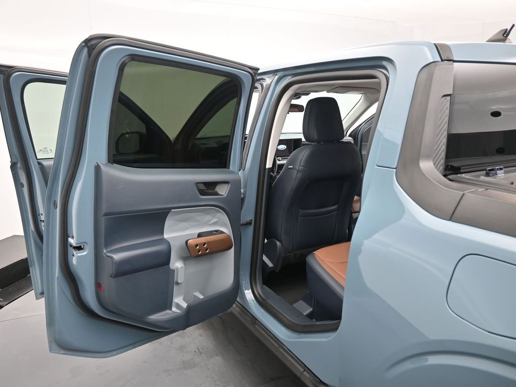 Certified 2022 Ford Maverick Lariat w/ Lariat Luxury Package image 19