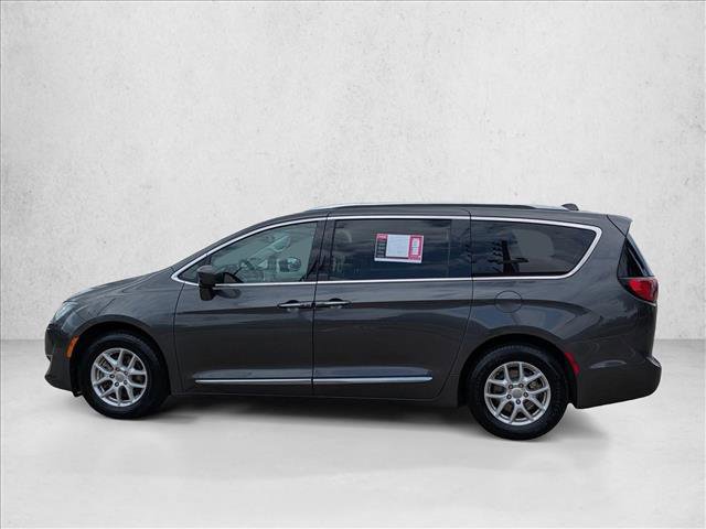 Used 2020 Chrysler Pacifica Touring-L FWD image 5