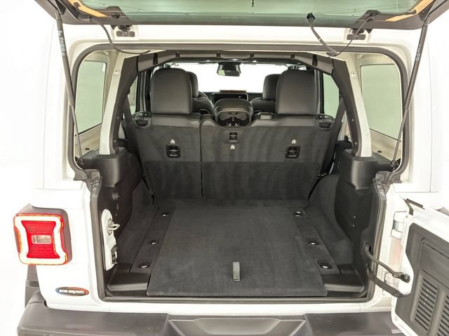Used 2026 Jeep Wrangler Unlimited Rubicon AWD/4WD image 17