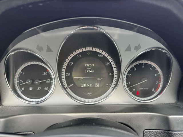 Used 2011 Mercedes-Benz C 300 Sport image 22