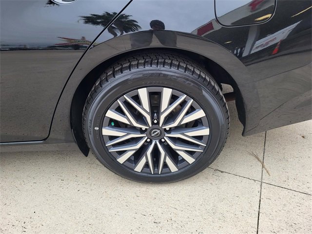 Used 2024 Nissan Altima 2.5 SV image 24