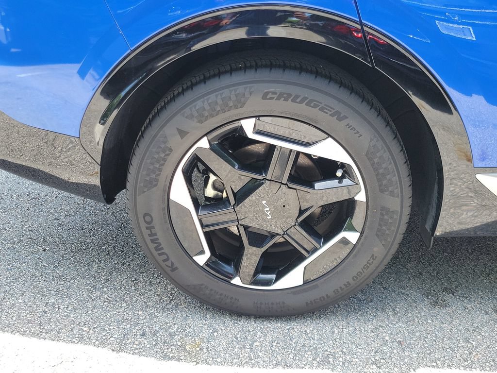 Certified 2026 Kia Sportage SX FWD image 8