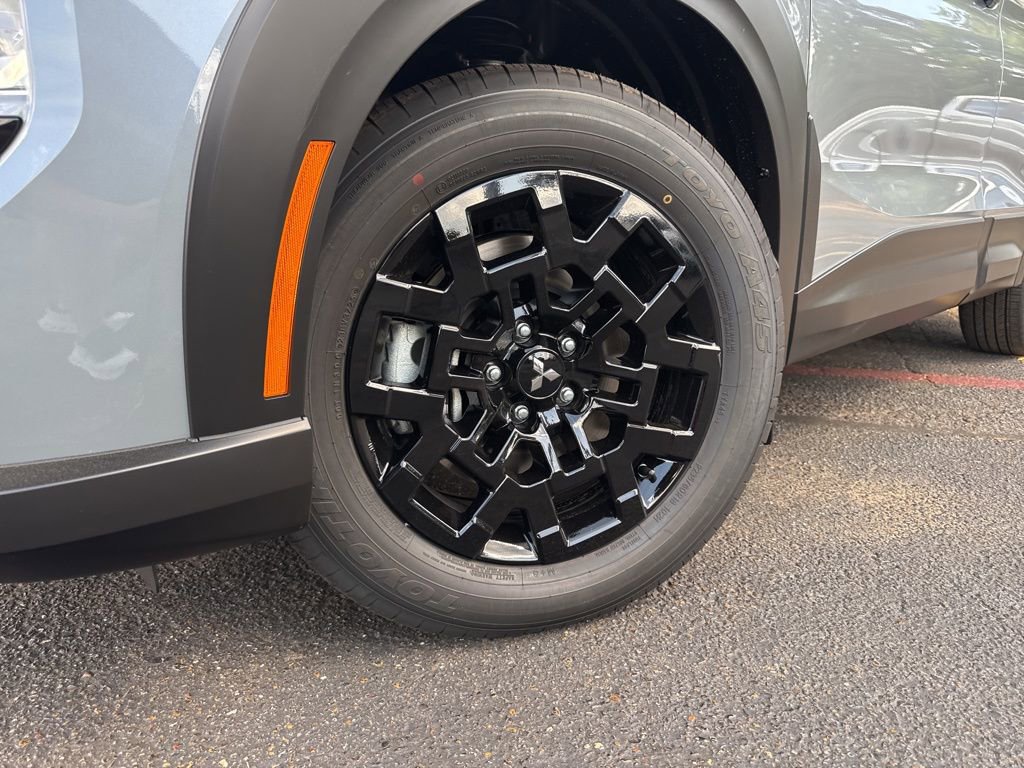 New 2026 Mitsubishi Outlander AWD image 2
