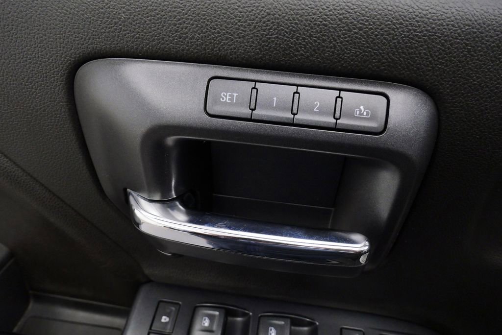 Used 2015 GMC Sierra 2500 SLT w/ Snow Plow Prep Package image 15