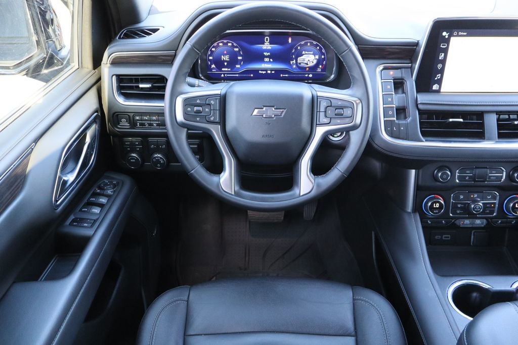 Used 2023 Chevrolet Suburban Z71 w/ Luxury Package image 24