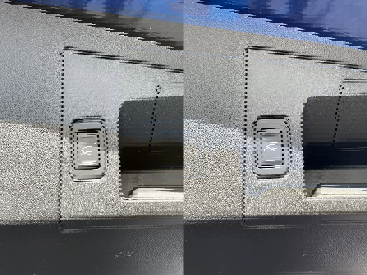 Certified 2023 Cadillac XT5 Premium Luxury image 18