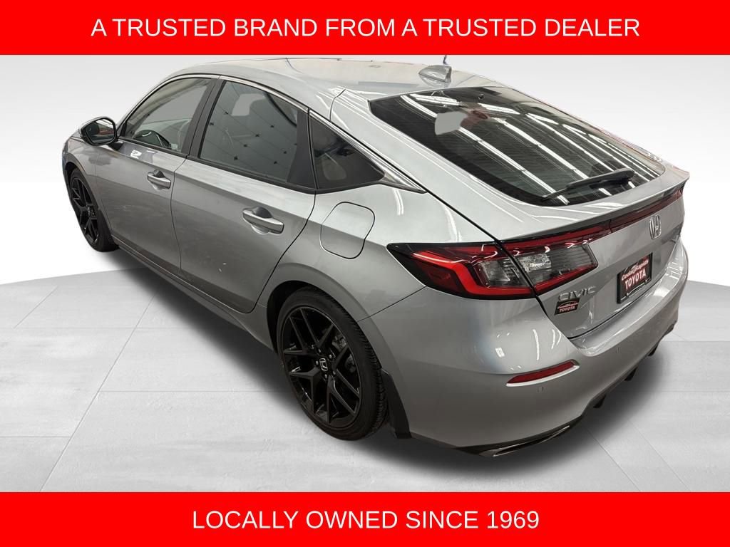 Used 2023 Honda Civic Sport Touring image 3