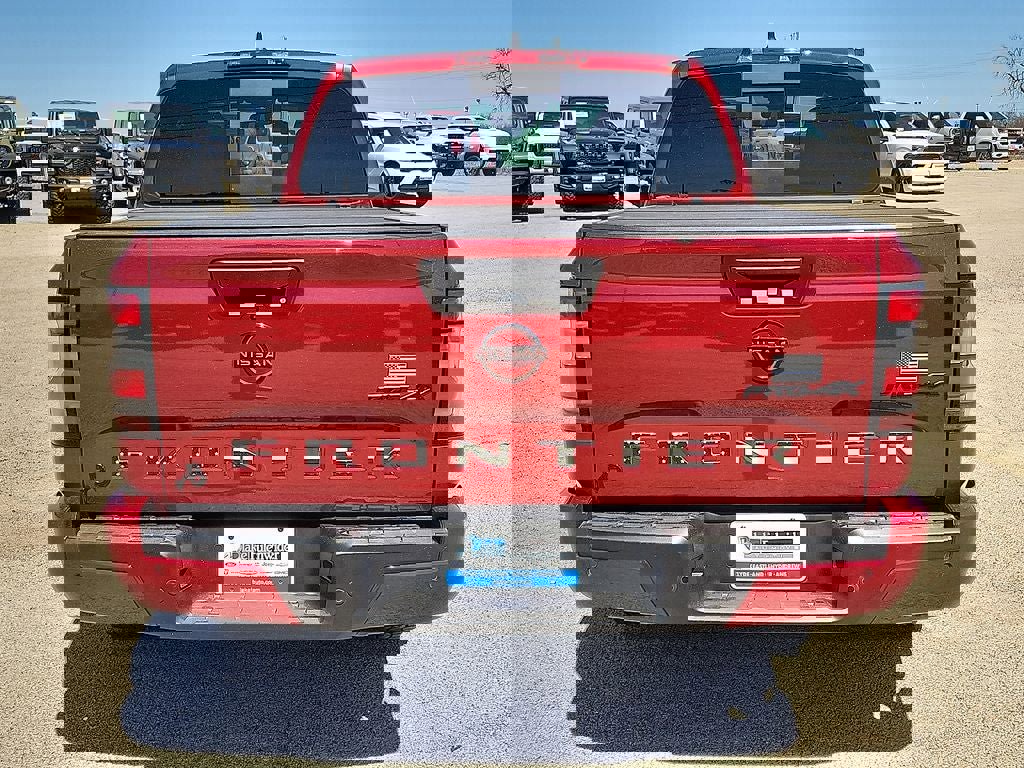 Used 2024 Nissan Frontier PRO-4X w/ Technology Package image 4