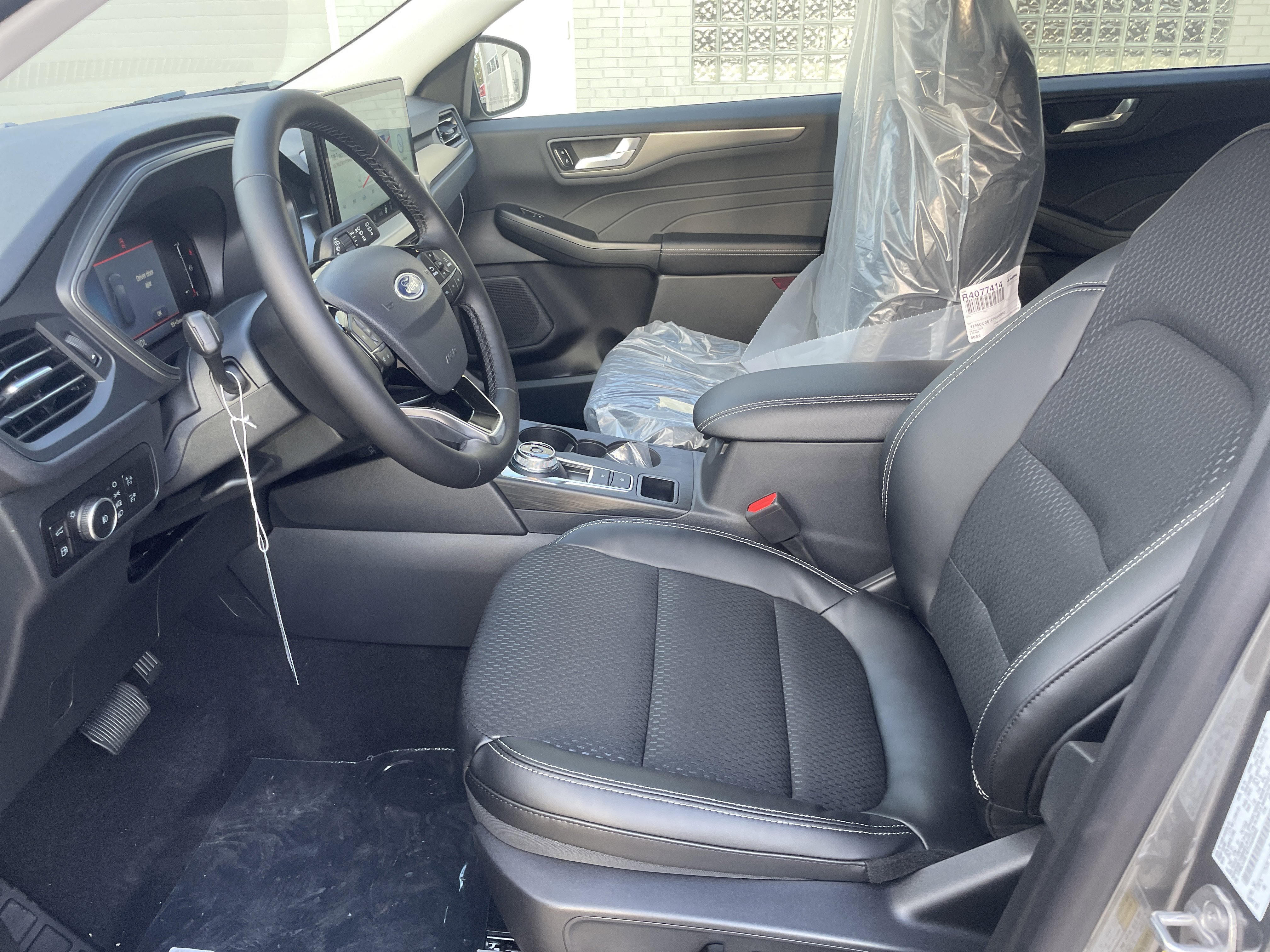 New 2026 Ford Escape SE image 10