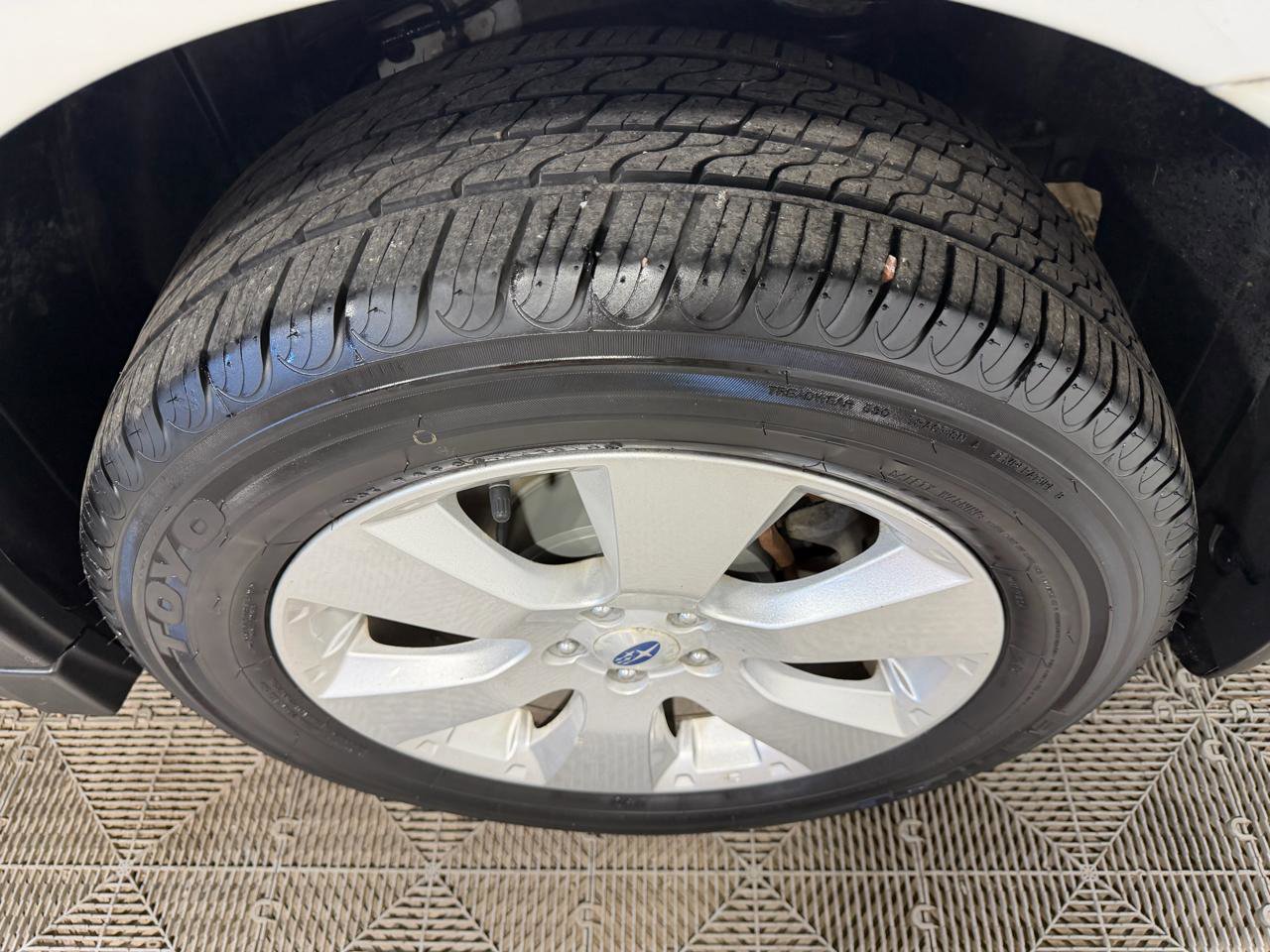 Used 2012 Subaru Outback 2.5i Limited w/ Moonroof Pkg image 20