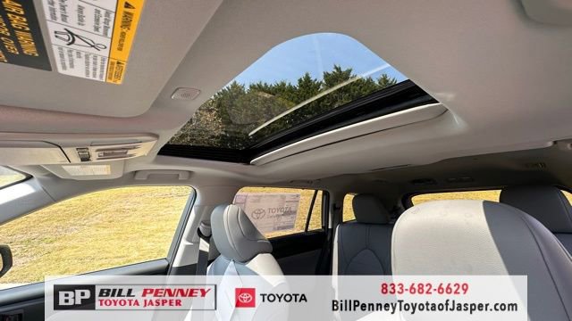 New 2026 Toyota Highlander XLE image 16