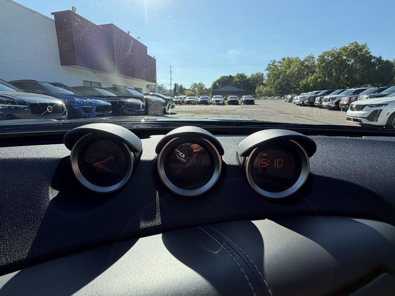 Used 2017 Nissan 370Z Coupe RWD image 20