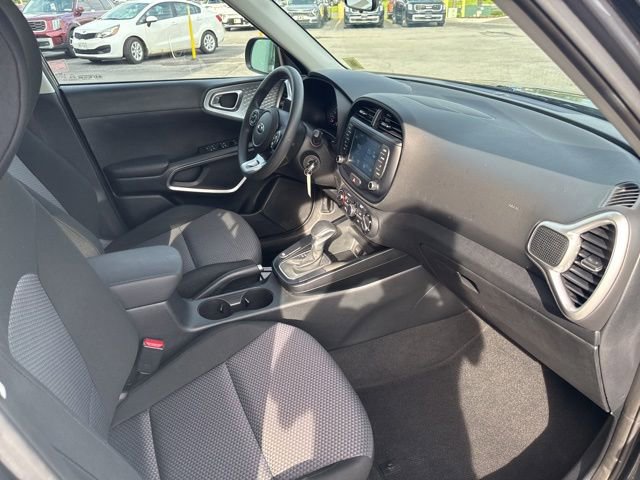 Certified 2021 Kia Soul LX FWD image 9