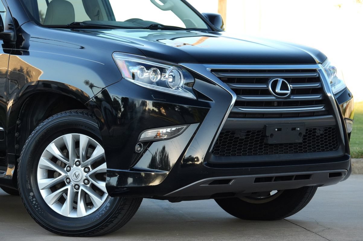 Used 2014 Lexus GX 460 w/ Premium Package AWD/4WD image 20