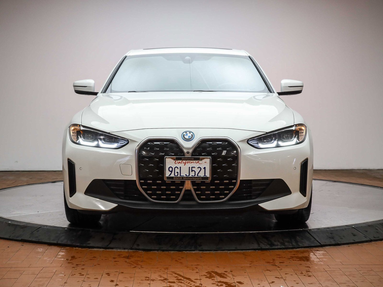 Certified 2023 BMW i4 eDrive35 w/ Premium Package image 2