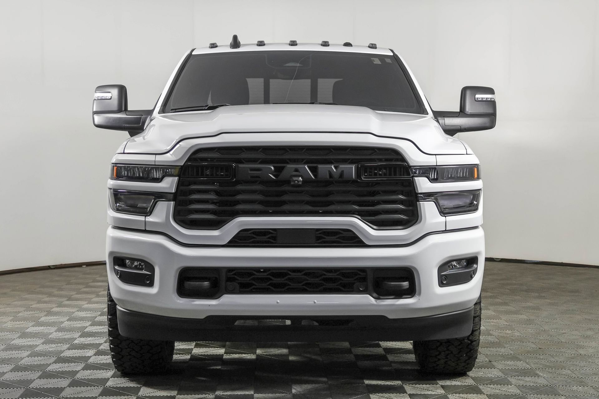 Used 2025 RAM 2500 Big Horn AWD/4WD image 9