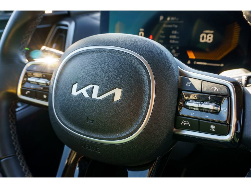 Used 2024 Kia Sorento S image 29