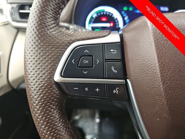 Used 2023 Toyota Sienna Platinum image 21