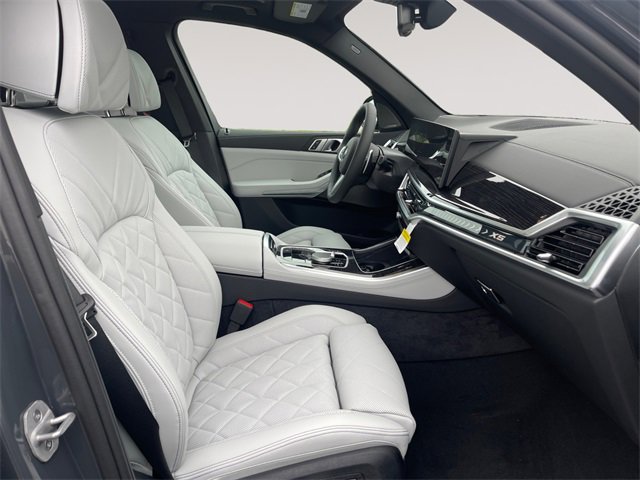 New 2026 BMW X5 xDrive40i w/ M Sport Package image 15