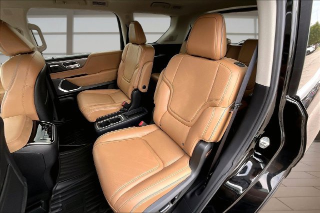 Used 2026 INFINITI QX80 Luxe w/ Cargo Package AWD/4WD image 25