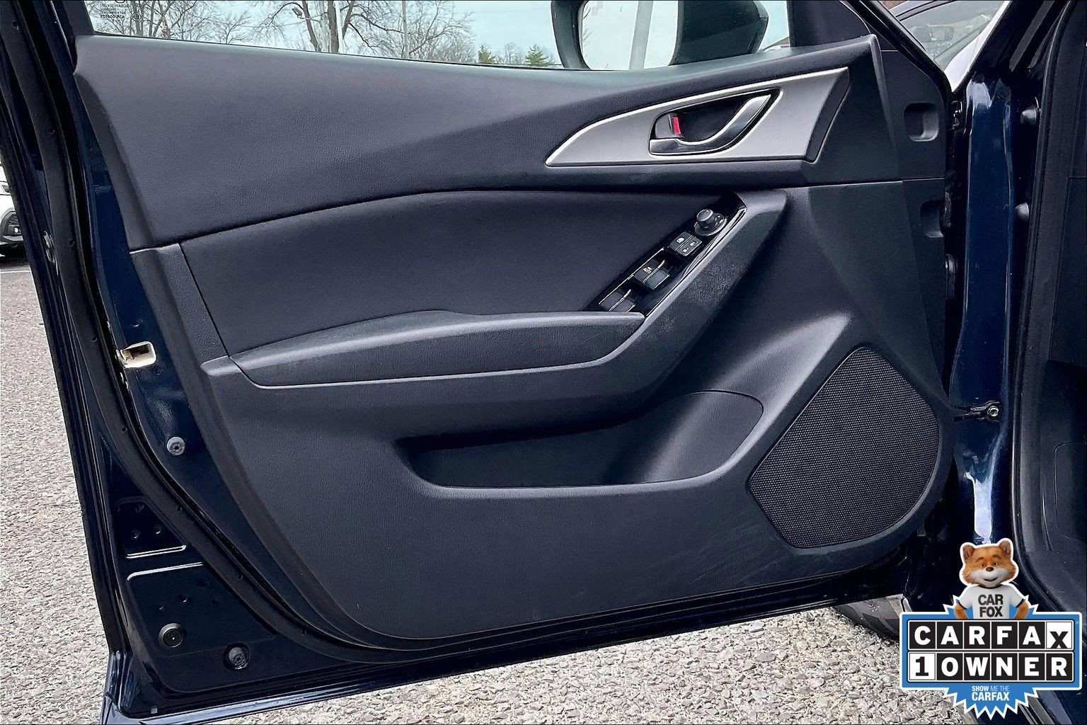 Used 2018 MAZDA MAZDA3 Sport w/ Preferred Equipment Package image 22