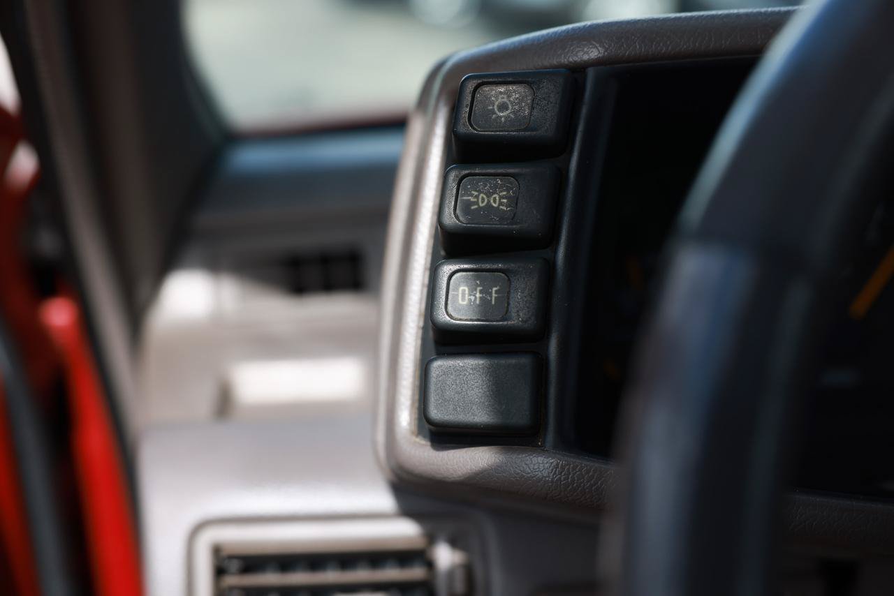Used 1994 Isuzu Rodeo LS RWD image 27