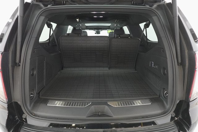 Used 2024 Chevrolet Suburban High Country w/ Premium Package image 28