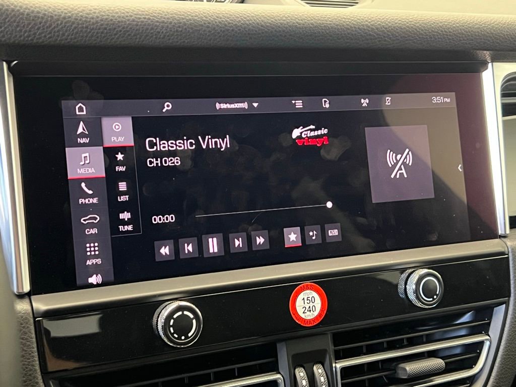 Used 2024 Porsche Macan S image 14