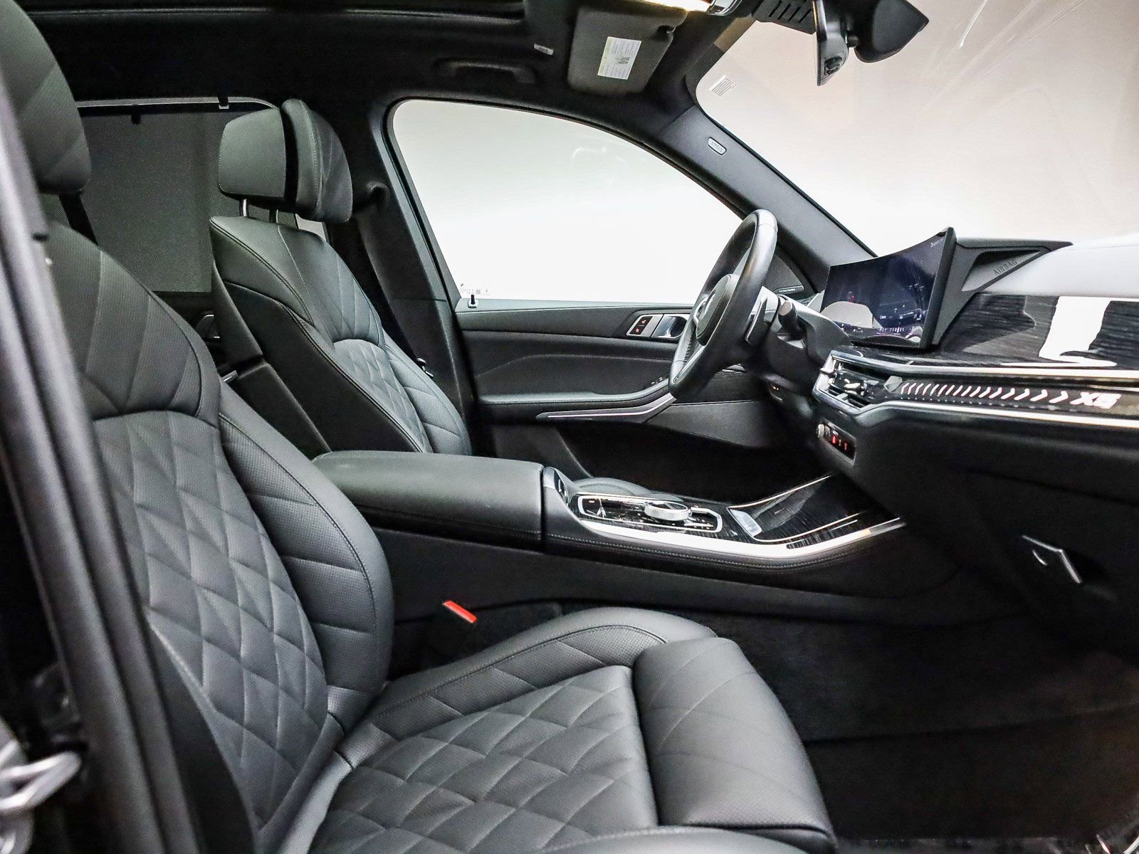 Certified 2025 BMW X5 xDrive50e w/ Executive Package image 18